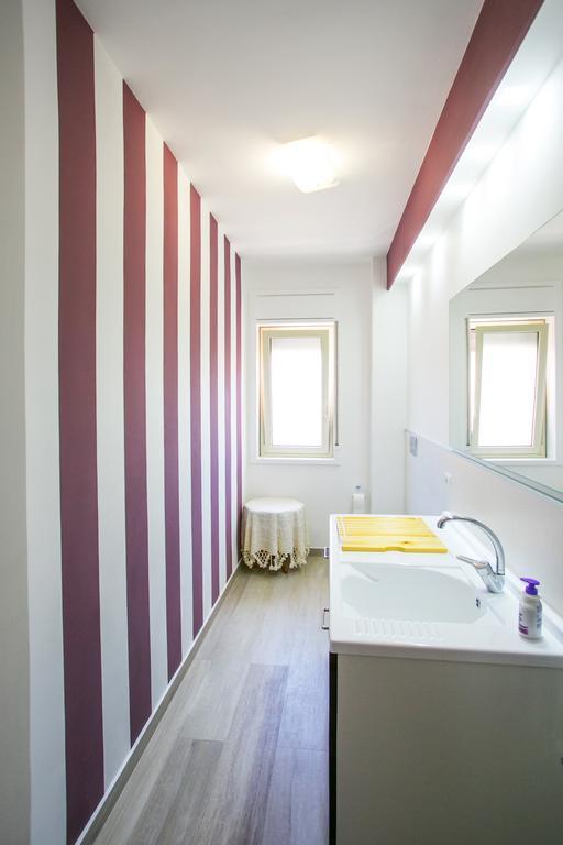 Archimede Lounge Apartment เชฟาลู ภายนอก รูปภาพ